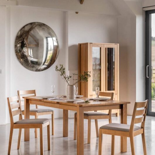Gallery Direct Sonoma™ 6-8 Seater Extending Dining Table Oak