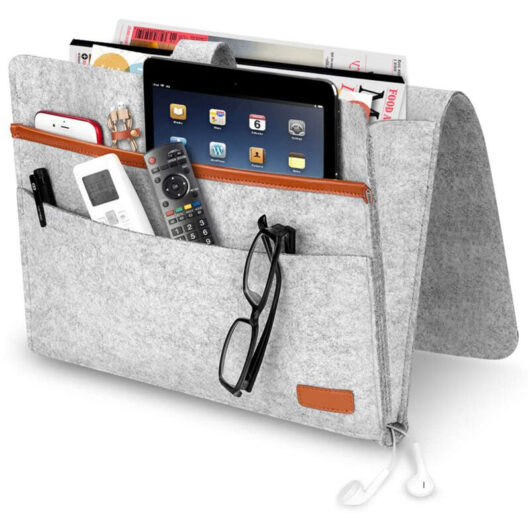 Felt storage bag with pockets, hanging organizer for bed or sofa